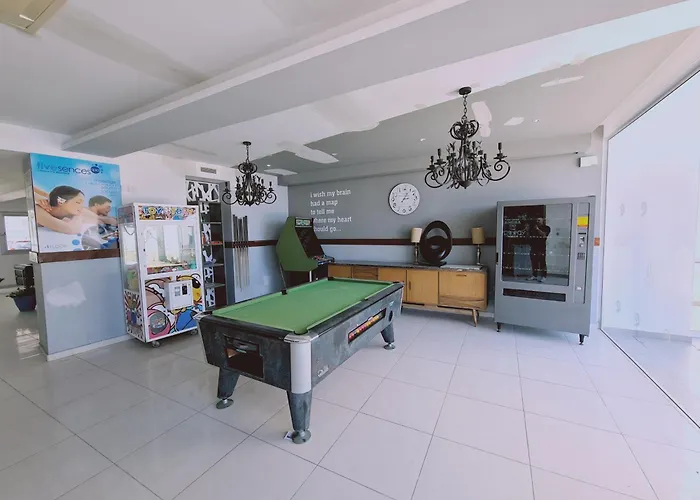 Daire Coralli Privileges